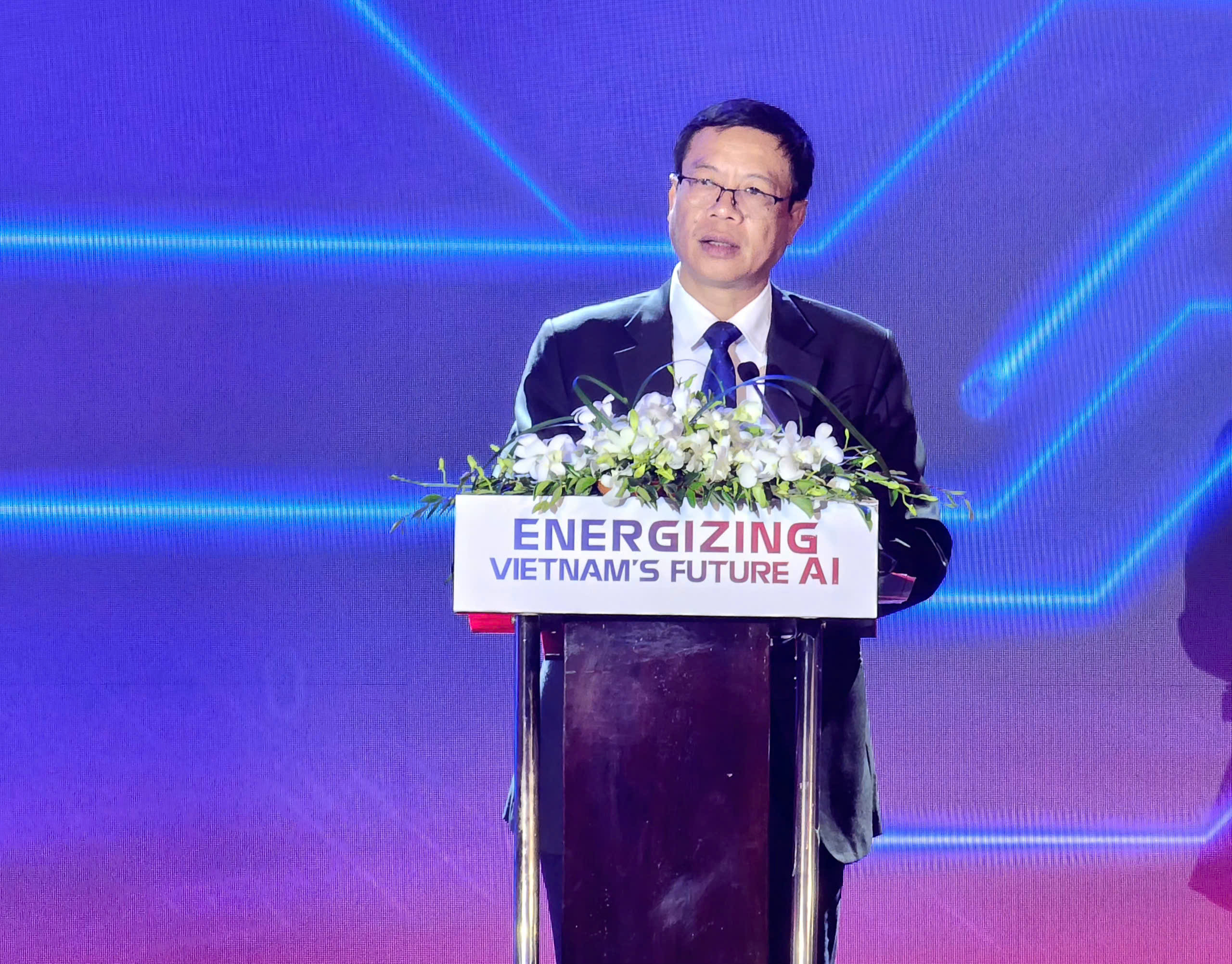 Kỳ vọng đưa Việt Nam trở thành trung tâm nghiên cứu và phát triển AI hàng đầu khu vực - Ảnh 2. Kỳ vọng đưa Việt Nam trở thành trung tâm nghiên cứu và phát triển AI hàng đầu khu vực - Ảnh 2.