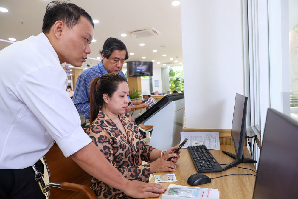 Công chức AI phục vụ công dân - Ảnh 1. Công chức AI phục vụ công dân - Ảnh 1.