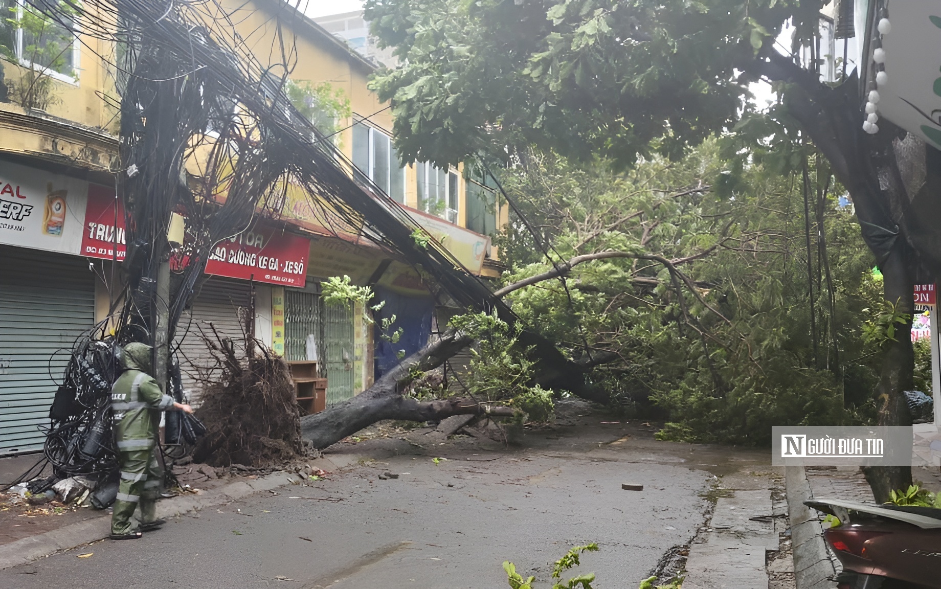 Ứng phó bão số 3 yêu cầu nhà mạng gia cố nhà trạm, cột ăng ten, trạm thu phát sóng di động - Ảnh 1.