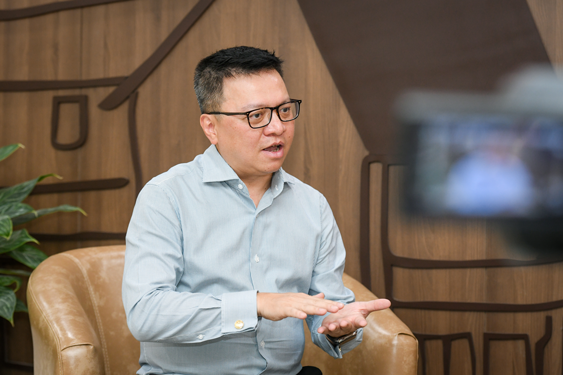 nha-bao-le-quoc-minh-17533625545721728228083 Báo chí phải "gây nghiện" độc giả - Ảnh 1.