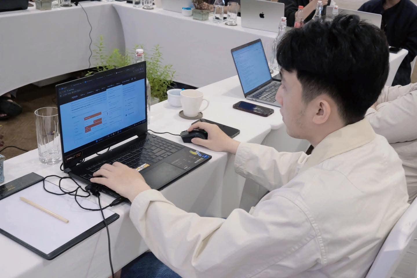 AI có thể xử lý 90% công việc lập trình, các kỹ sư phần mềm sẽ làm gì?- Ảnh 2. AI có thể xử lý 90% công việc lập trình, các kỹ sư phần mềm sẽ làm gì?- Ảnh 2.