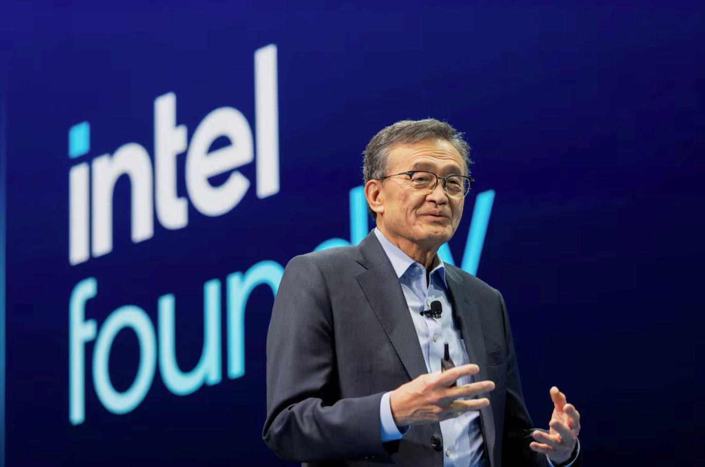 Intel đánh liều làm 1 thứ chưa từng có trong lịch sử- Ảnh 1.