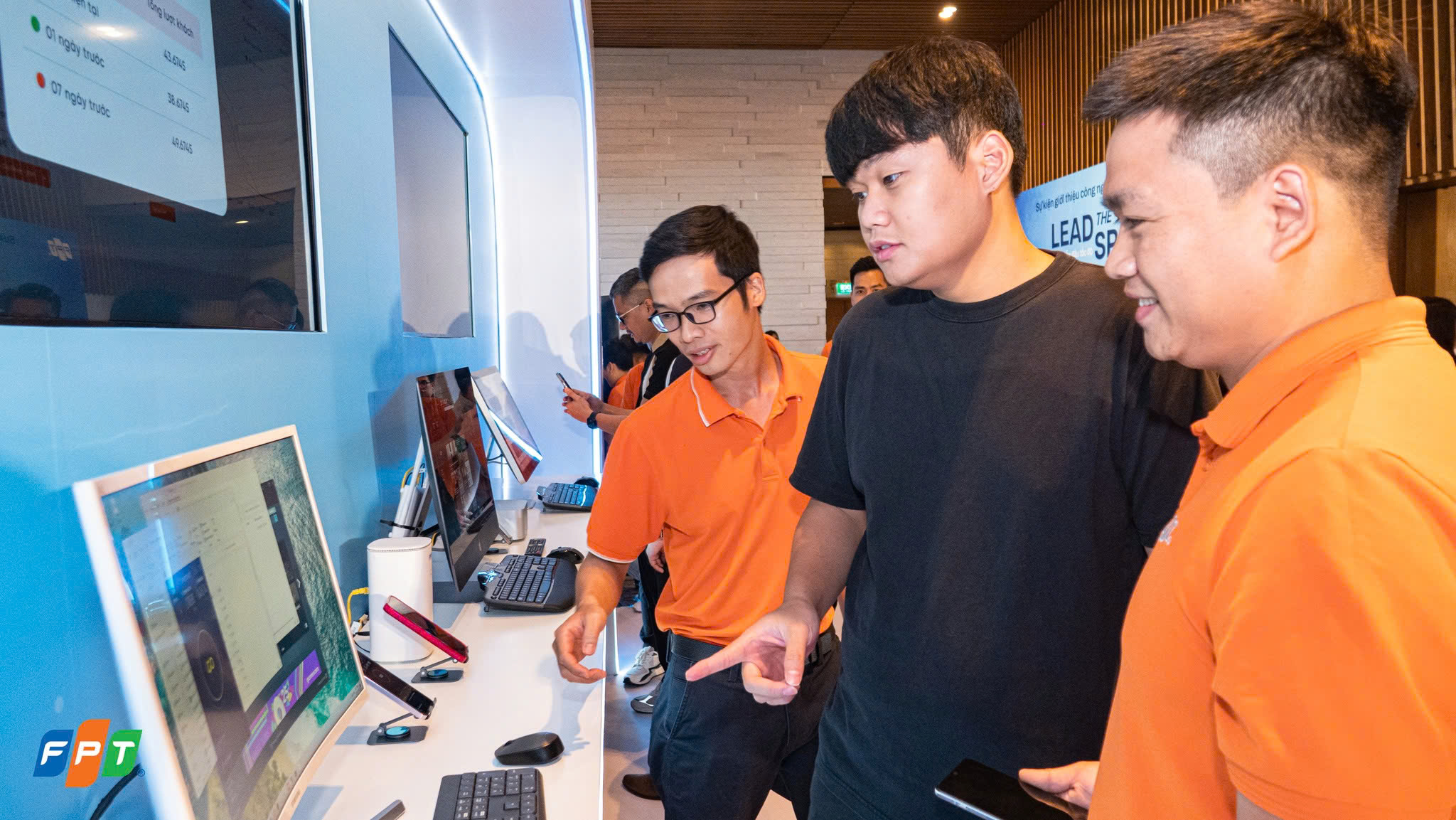 Đưa internet 10 Gbps đến tay người dùng - Ảnh 1.