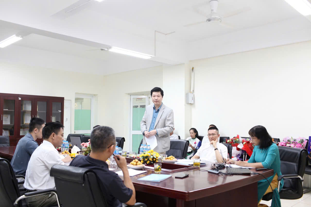 PGS.TS Lê Hoàng Sơn: Better Choice Awards cần ưu tiên các sản phẩm công nghệ “Make in Vietnam”, với hàm lượng chất xám cao do người Việt làm chủ- Ảnh 5.