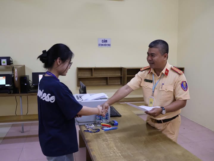 Cục Cảnh sát giao thông phát thông báo liên quan GPLX, người dân cần biết để tránh mất quyền lợi- Ảnh 1. Cục Cảnh sát giao thông phát thông báo liên quan GPLX, người dân cần biết để tránh mất quyền lợi- Ảnh 1.