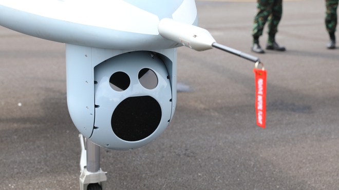 "Bảo bối" UAV đa năng ra mắt tại công trình kỷ lục Việt Nam: Vận tốc tối đa 200km/h, có thể mang cả tên lửa- Ảnh 9. "Bảo bối" UAV đa năng ra mắt tại công trình kỷ lục Việt Nam: Vận tốc tối đa 200km/h, có thể mang cả tên lửa- Ảnh 9.