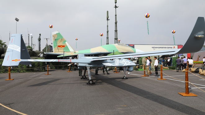 "Bảo bối" UAV đa năng ra mắt tại công trình kỷ lục Việt Nam: Vận tốc tối đa 200km/h, có thể mang cả tên lửa- Ảnh 3. "Bảo bối" UAV đa năng ra mắt tại công trình kỷ lục Việt Nam: Vận tốc tối đa 200km/h, có thể mang cả tên lửa- Ảnh 3.