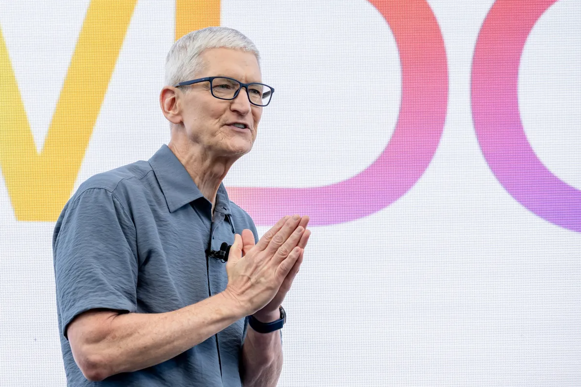 Tim Cook tuyên bố Apple sẵn sàng “mở hầu bao” để bắt kịp trend AI- Ảnh 1.