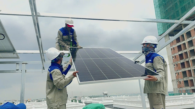 Băn khoăn mức hỗ trợ lắp điện mặt trời mái nhà- Ảnh 1.