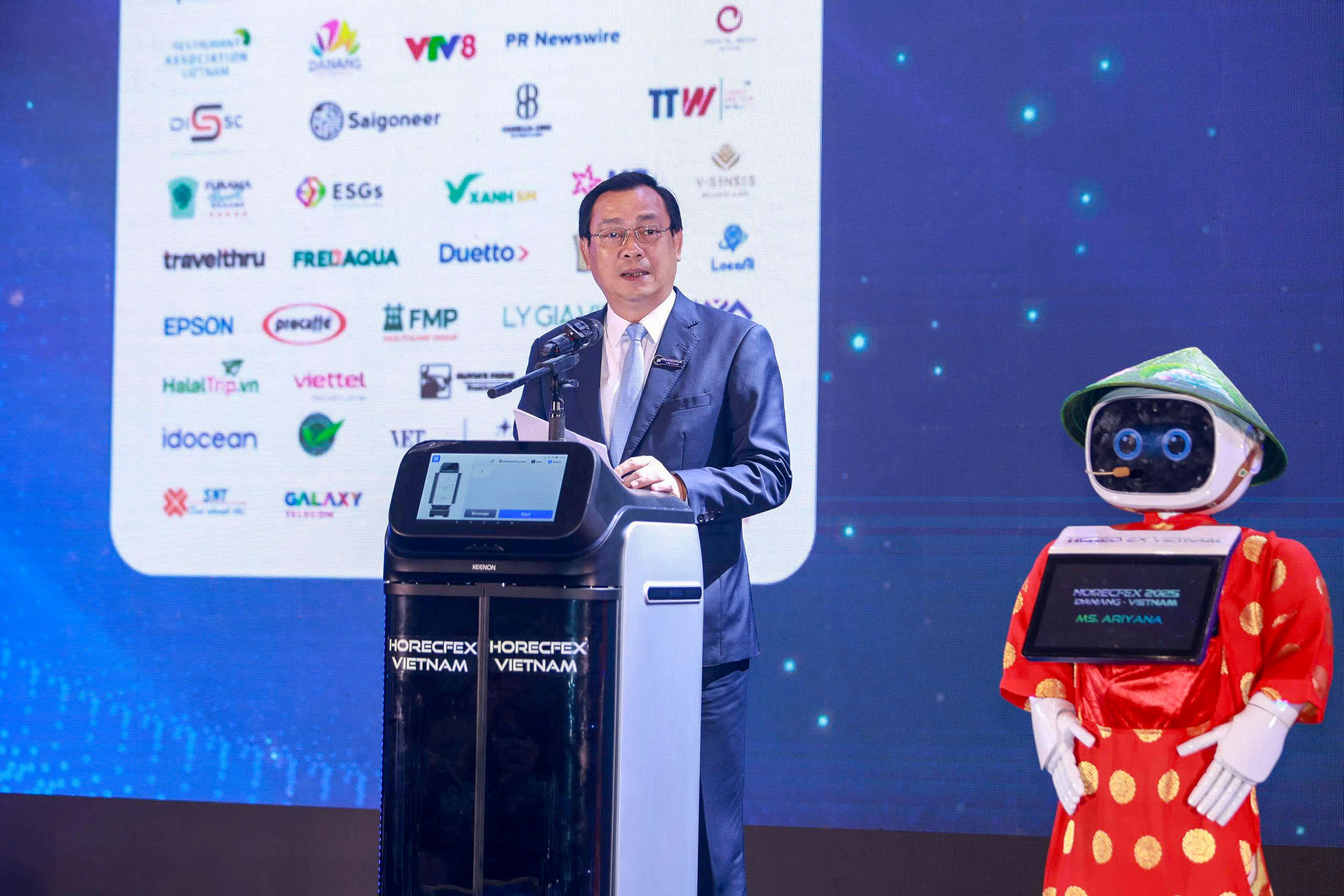 Đà Nẵng đón sóng mới từ triển lãm công nghệ ngành khách sạn, nhà hàng, dịch vụ ẩm thực lớn nhất Việt Nam- Ảnh 1. Đà Nẵng đón sóng mới từ triển lãm công nghệ ngành khách sạn, nhà hàng, dịch vụ ẩm thực lớn nhất Việt Nam- Ảnh 1.