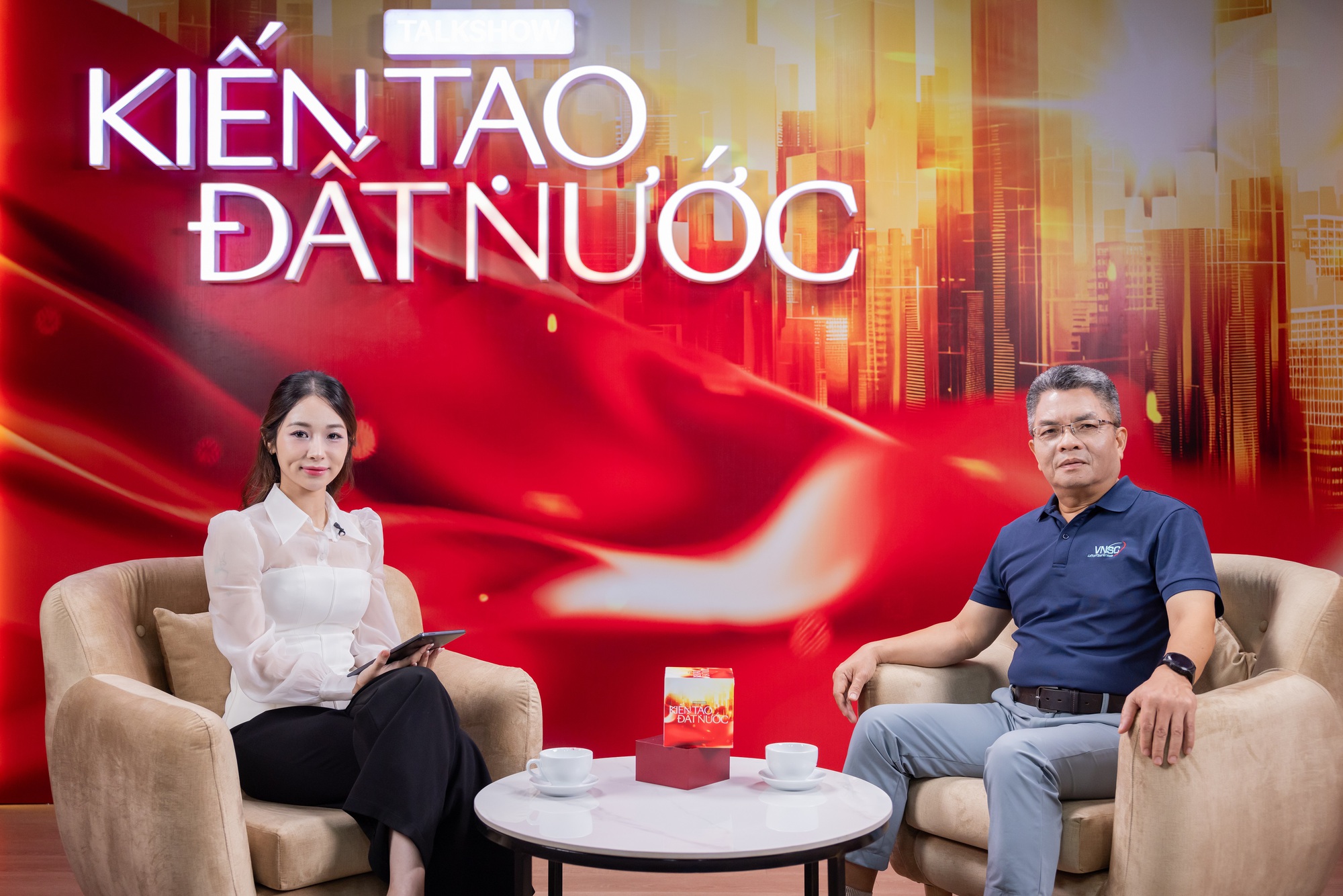 Vươn tới quỹ đạo không gian vũ trụ: Khát vọng làm chủ bầu trời Việt Nam- Ảnh 1. Vươn tới quỹ đạo không gian vũ trụ: Khát vọng làm chủ bầu trời Việt Nam- Ảnh 1.