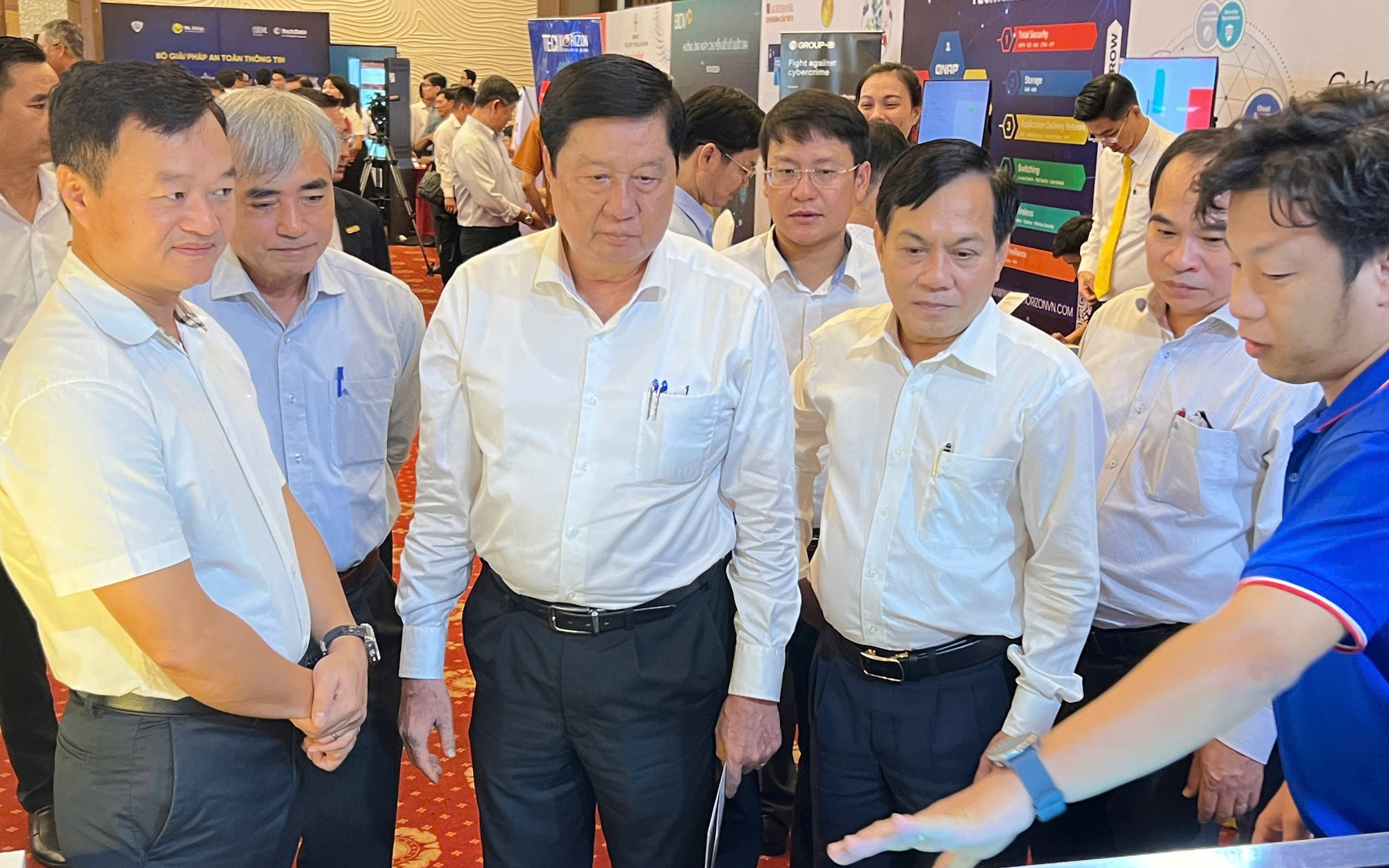 Trung tâm Thông tin tín dụng quốc gia gặp sự cố, VNCERT khuyến cáo người dân nâng cao cảnh giác - Ảnh 2.