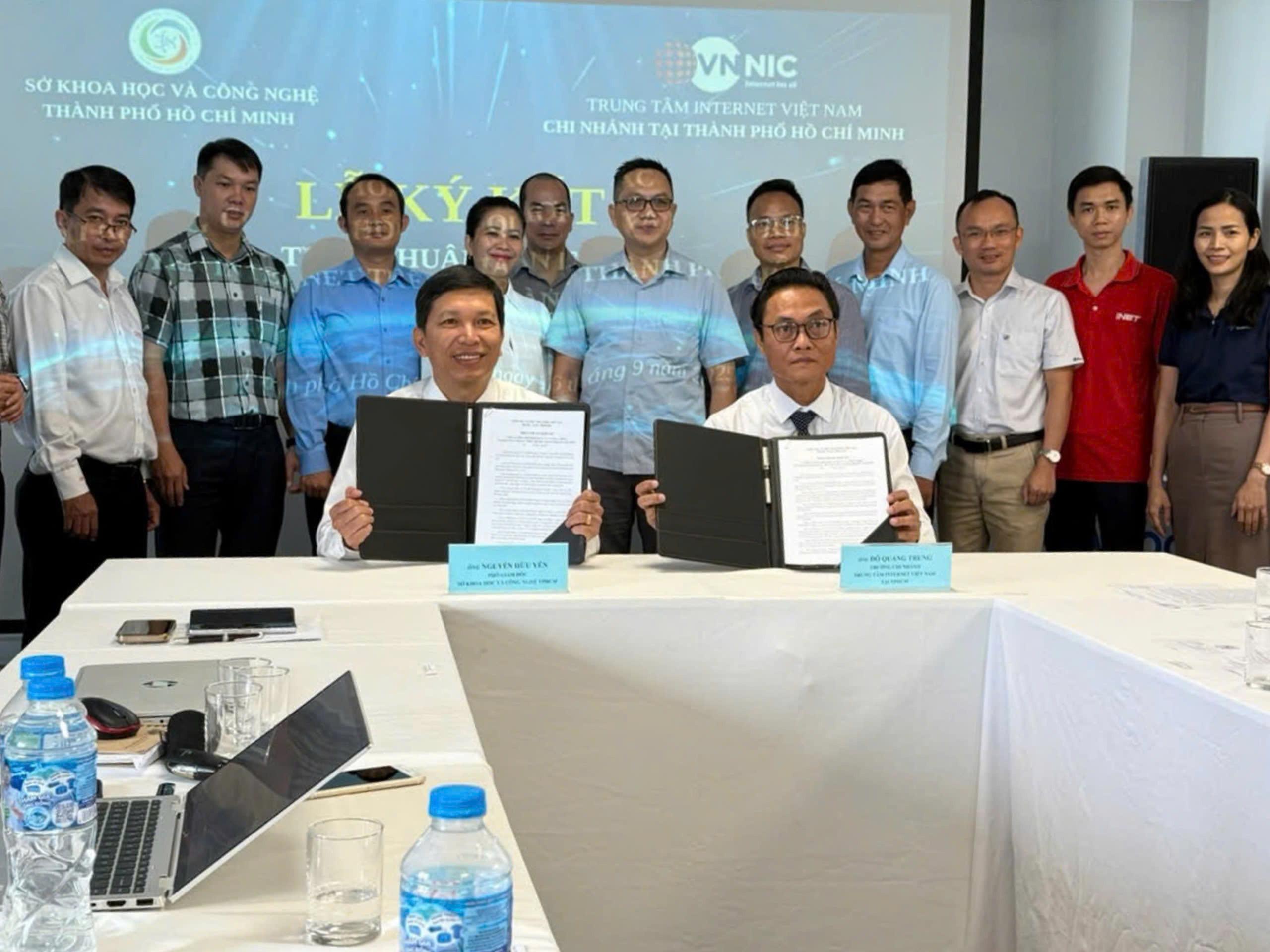 Triển khai tên miền quốc gia cho 420.000 doanh nghiệp - Ảnh 1.