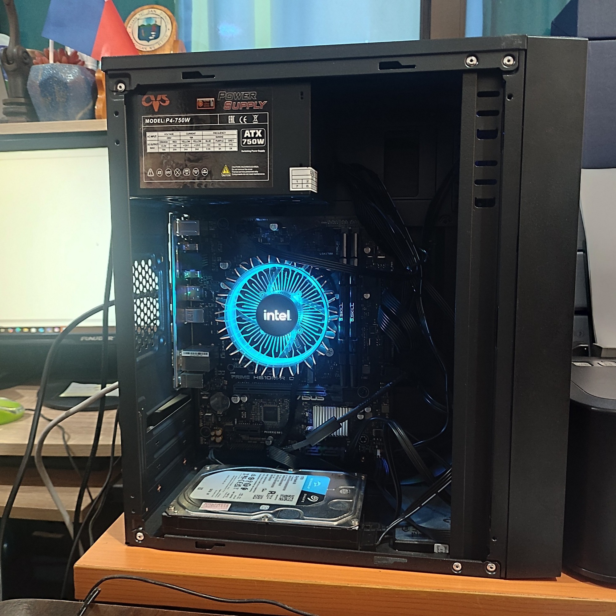 Cựu thị trưởng Philippines mua 16 bộ PC phổ thông với giá 4,5 tỷ VND- Ảnh 2.