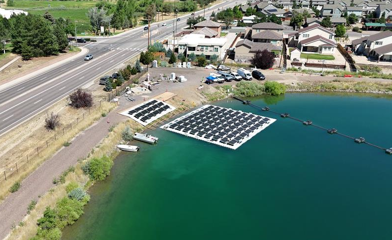 Hệ thống điện mặt trời nổi có thể “đuổi theo” mặt trời - Ảnh 1.