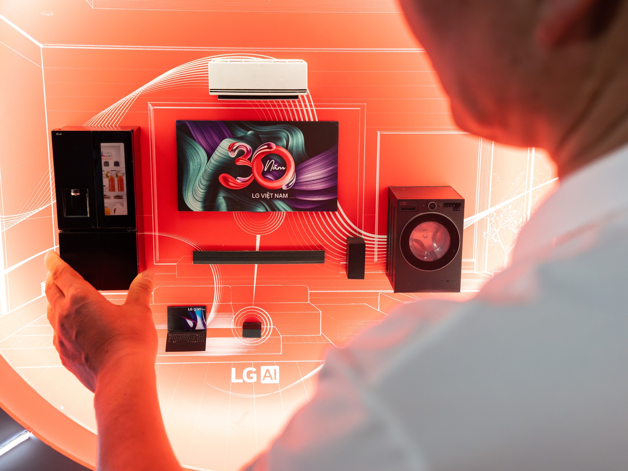 LG Việt Nam Nâng tầm cuộc sống thông minh và tiện nghi cho người Việt- Ảnh 4.