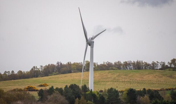 Sự cố khiến cả 3 cánh turbine điện gió cùng “rụng” - Ảnh 5.