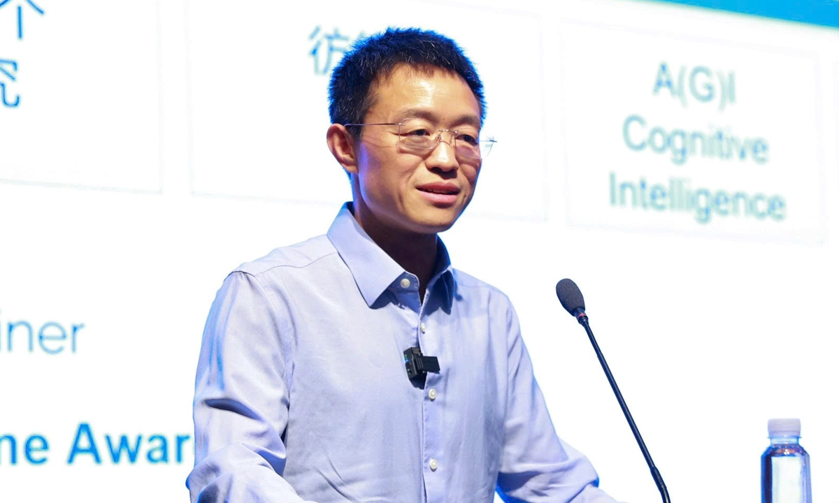 Giáo sư Đại học Thanh Hoa tham gia dẫn dắt phát triển lĩnh vực AI tại Việt Nam- Ảnh 1.