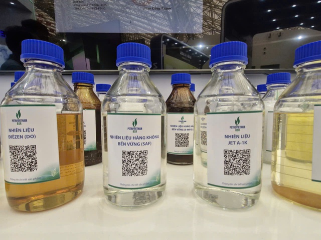 Doanh nghiệp 1 triệu tỷ duy nhất của Việt Nam lần đầu hé lộ về nhiên liệu cho tàu ngầm Kilo và máy bay quân sự- Ảnh 2.