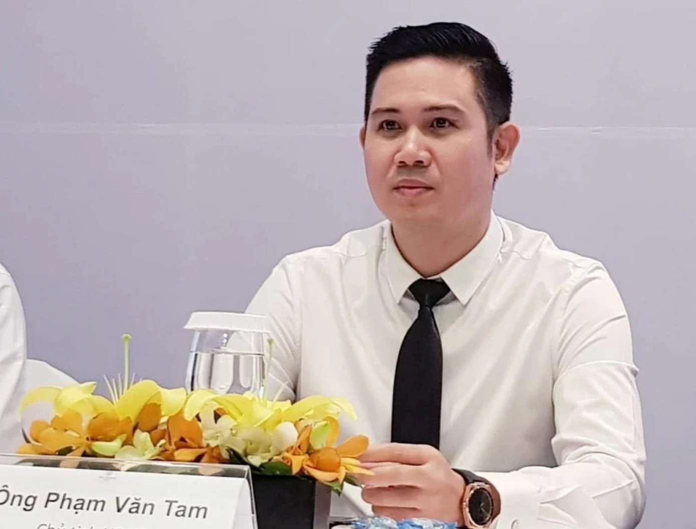 Cựu Chủ tịch Phạm Văn Tam bị truy tố: Nổi lên từ chiếc tivi giá rẻ không đối thủ- Ảnh 1. Cựu Chủ tịch Phạm Văn Tam bị truy tố: Nổi lên từ chiếc tivi giá rẻ không đối thủ- Ảnh 1.