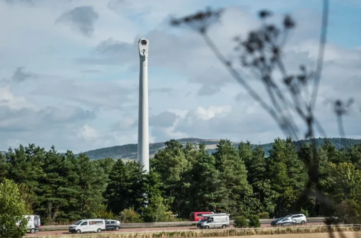 Sự cố khiến cả 3 cánh turbine điện gió cùng “rụng” - Ảnh 2.