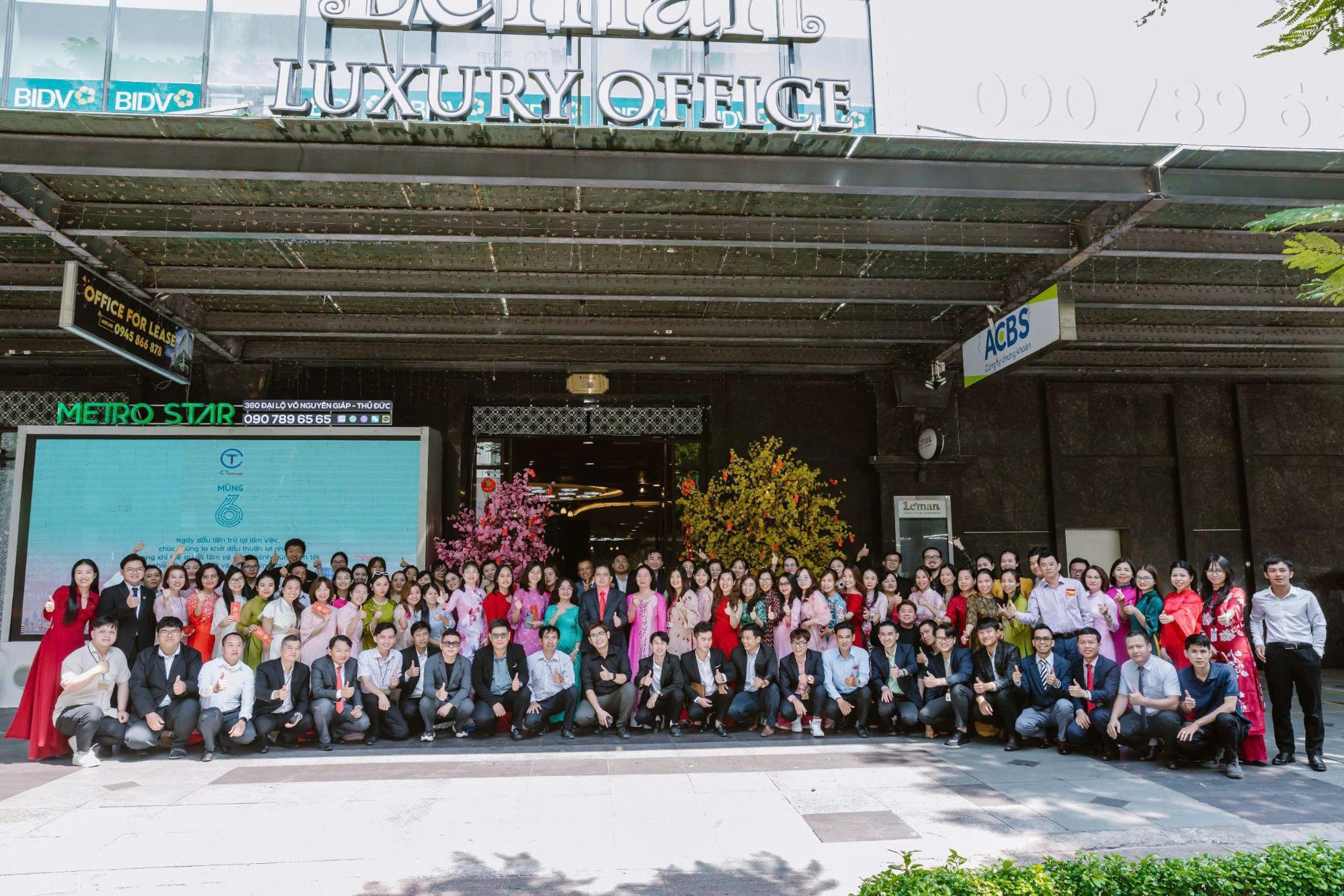 Một tập đoàn cho nhân viên nghỉ 5 ngày để báo hiếu cha mẹ dịp lễ Vu Lan- Ảnh 1. Một tập đoàn cho nhân viên nghỉ 5 ngày để báo hiếu cha mẹ dịp lễ Vu Lan- Ảnh 1.