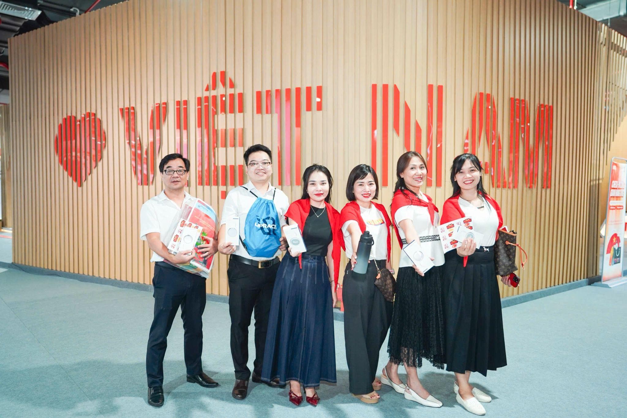 vng-2-1756437655779873686892 VNG góp mặt tại Triển lãm thành tựu Đất nước: 21 năm kiến tạo giá trị công nghệ, đồng hành cùng tương lai số hóa Việt Nam - Ảnh 2.