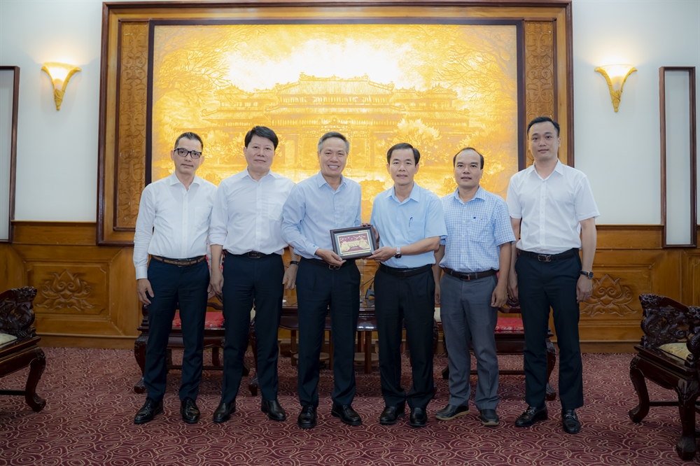 Lãnh đạo Huế và VNPT thống nhất thúc đẩy các dự án chuyển đổi số trọng điểm- Ảnh 1.