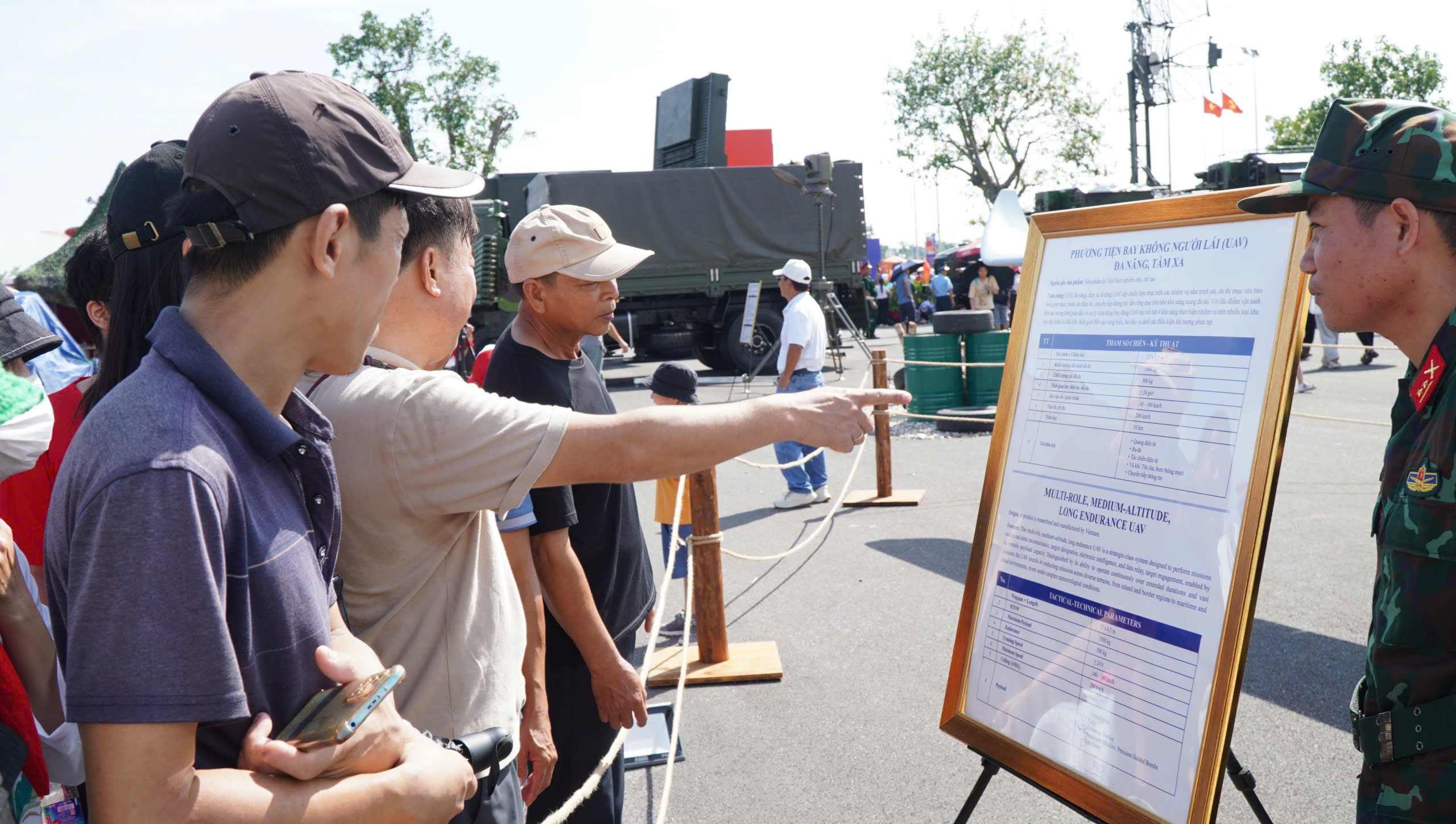 z6965632632891e0b8613bd22685e38b0fae0118c651bd-1756716761960163310184 Khám phá hàng loạt UAV 'make in Viet Nam' lần đầu trình làng tại triển lãm lớn nhất lịch sử - Ảnh 6.