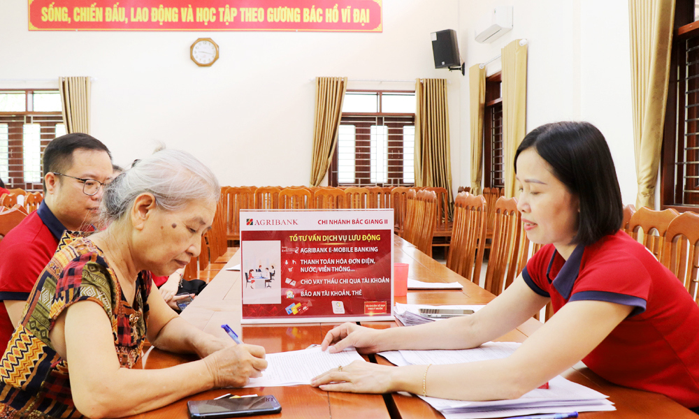 Lại có thủ đoạn lừa đảo mới cực tinh vi nhắm vào người hưởng chế độ hưu trí, bảo hiểm xã hội- Ảnh 2.