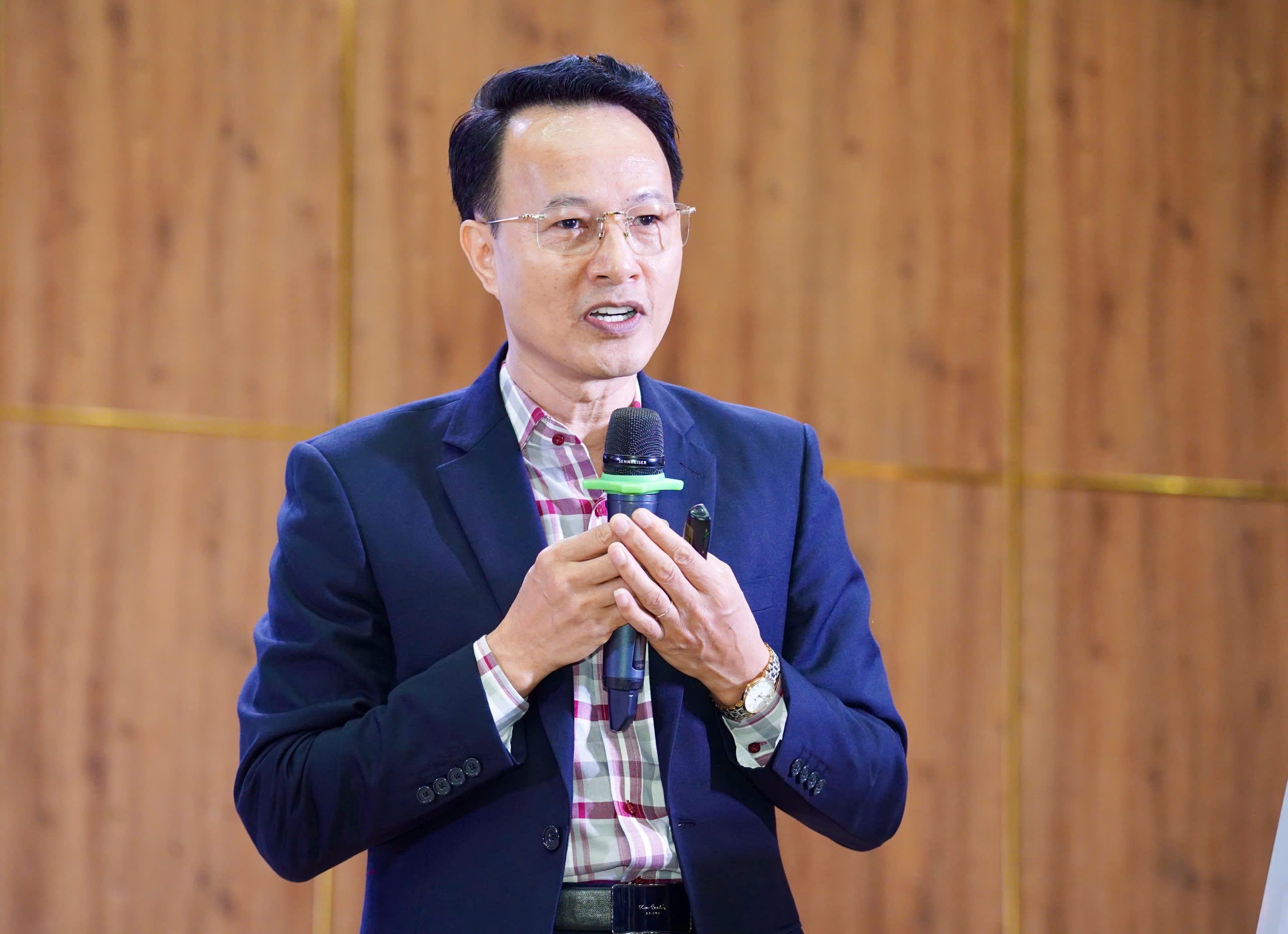 Chuyên gia góp ý: Không vội luật hoá AI - Ảnh 2.