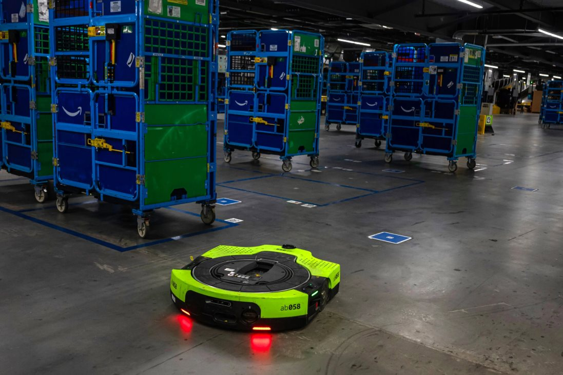 Sốc: Amazon tuyên bố sẽ thay thế 500.000 lao động bằng robot- Ảnh 7.