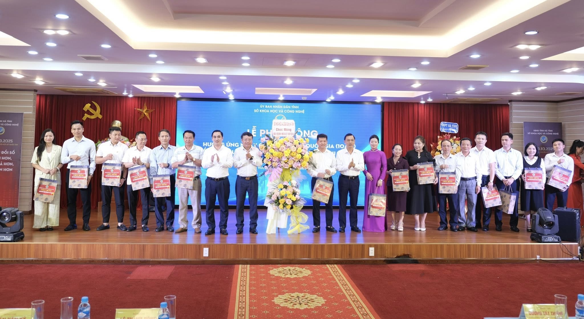 Chuyển đổi số tạo động lực cho tăng trưởng kinh tế Hà Tĩnh- Ảnh 3.