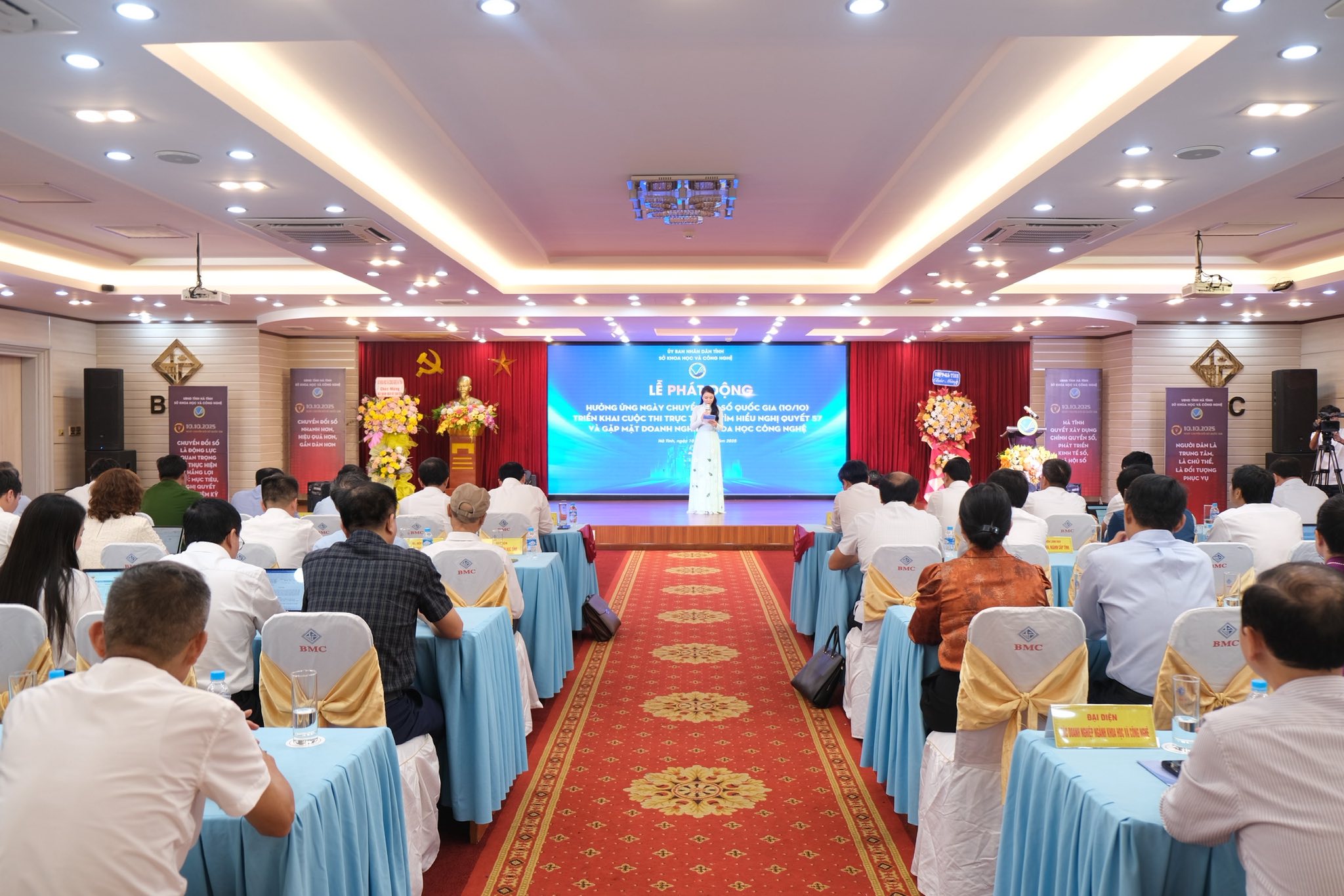 Chuyển đổi số tạo động lực cho tăng trưởng kinh tế Hà Tĩnh- Ảnh 1.