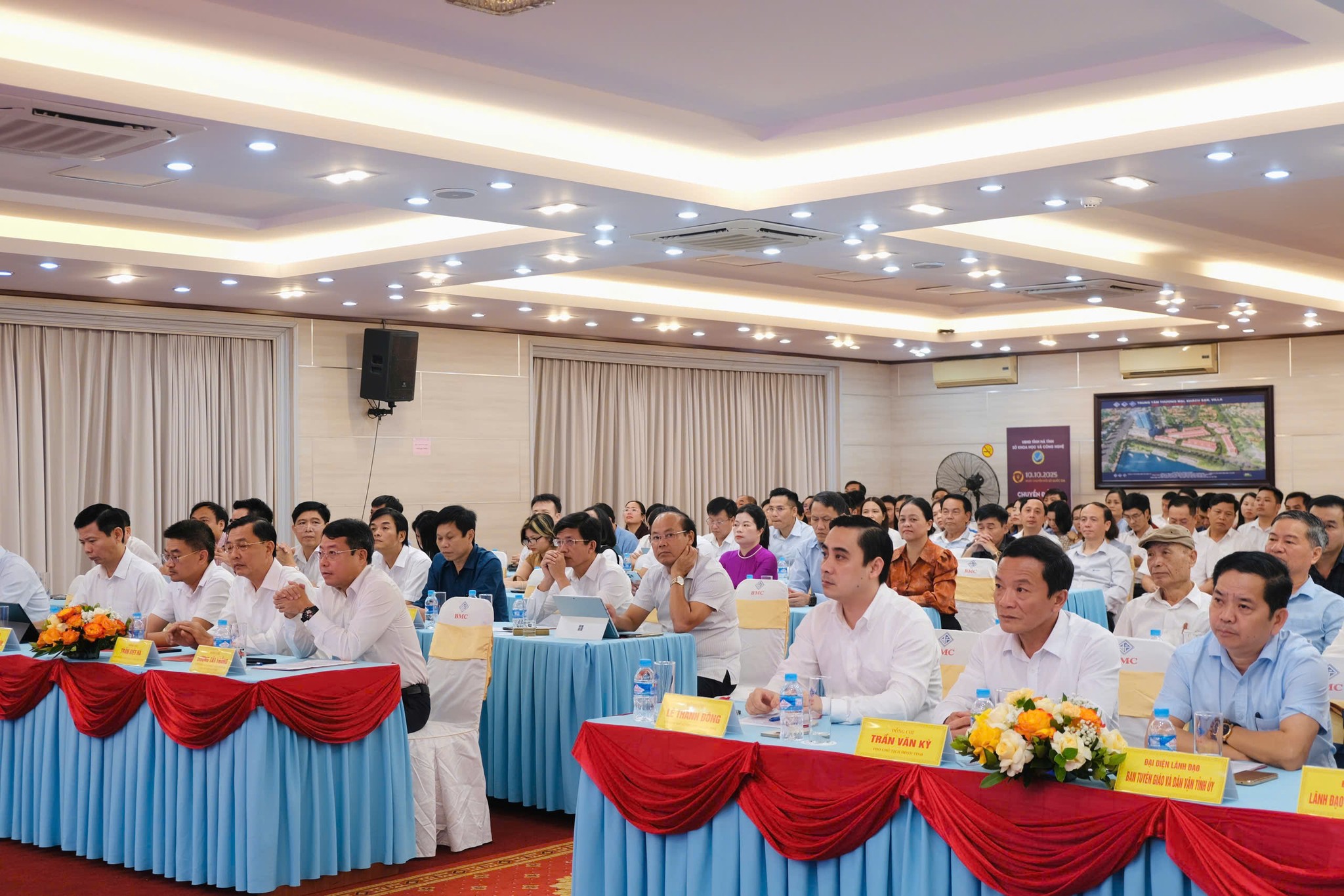 Chuyển đổi số tạo động lực cho tăng trưởng kinh tế Hà Tĩnh- Ảnh 2.