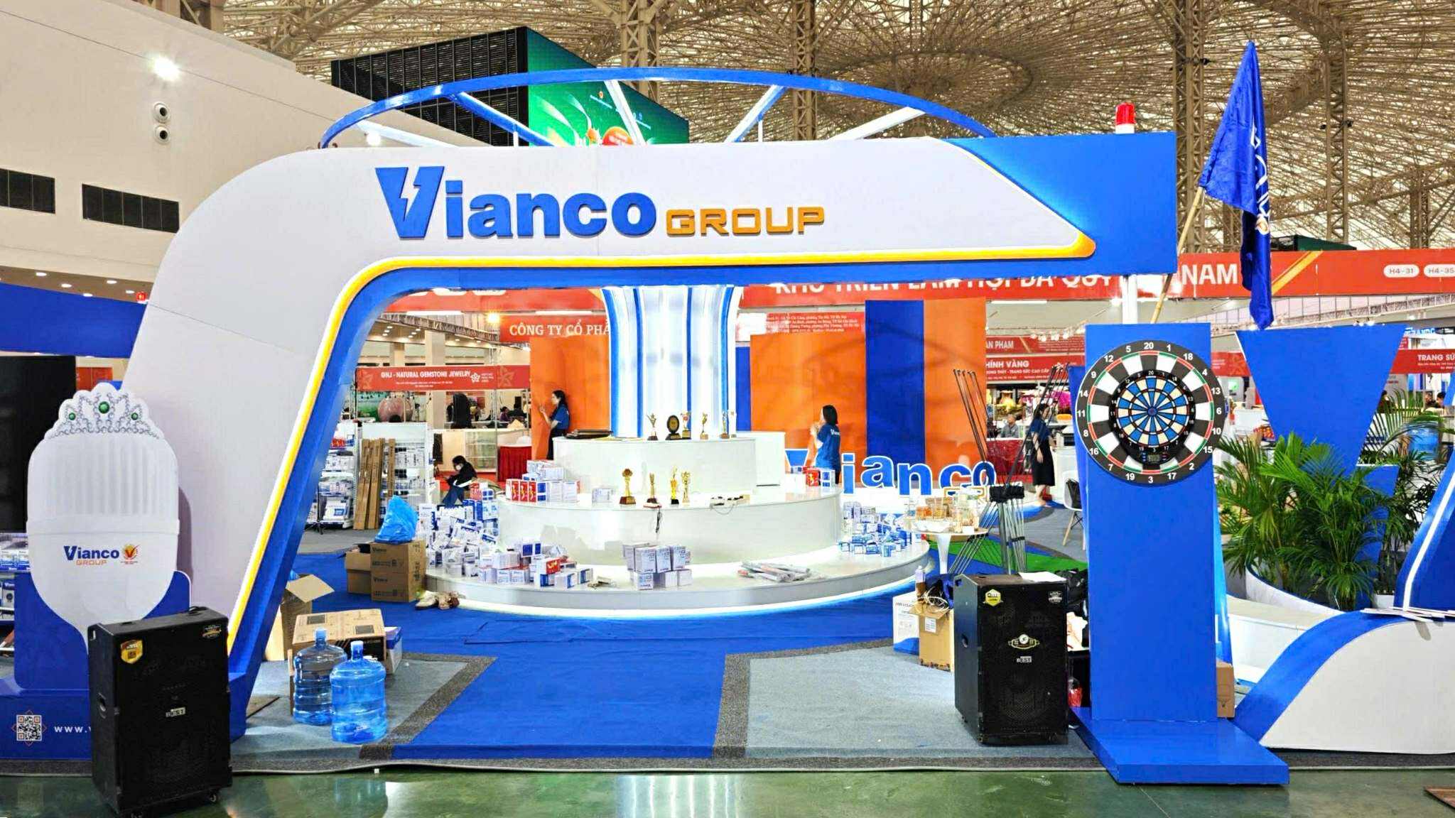 Lần đầu người tiêu dùng được tự so sánh mức tiết kiệm điện của bóng đèn tại hội chợ VIEE 2025- Ảnh 1.