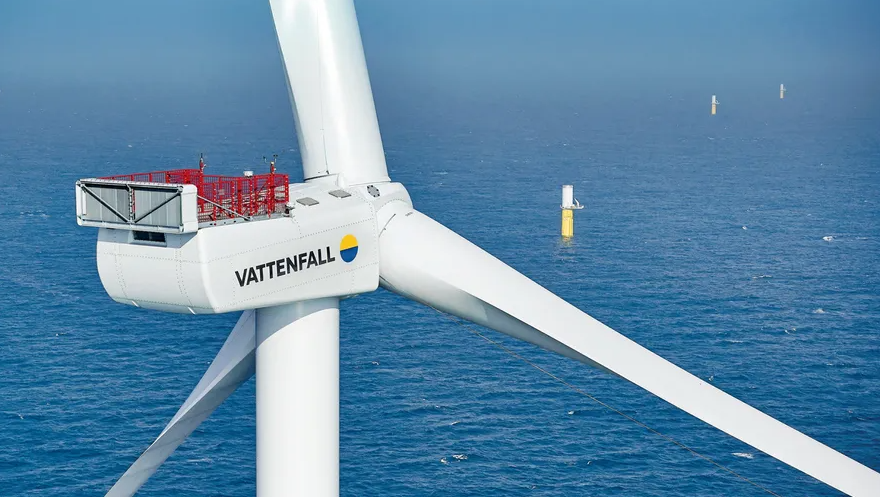 Hủy nổ 3 quả thủy lôi thời Thế chiến II tại dự án điện gió ngoài khơi lớn nhất nước Đức- Ảnh 1.