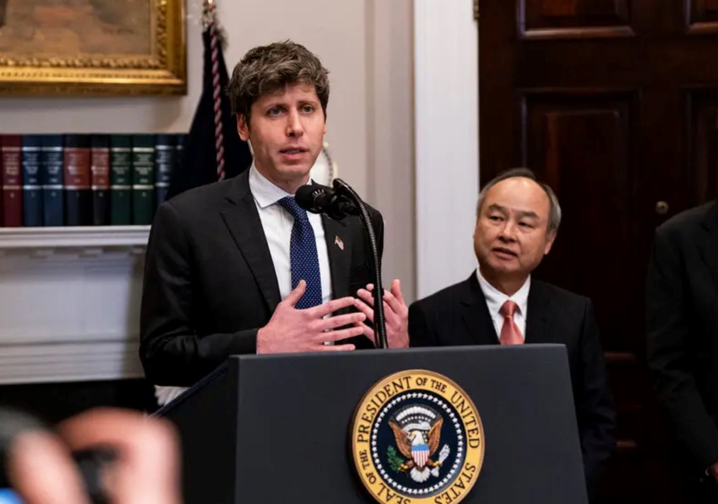 Nóng: OpenAI chính thức bị xẻ nửa, tái cấu trúc trở thành công ty vì lợi nhuận- Ảnh 1.