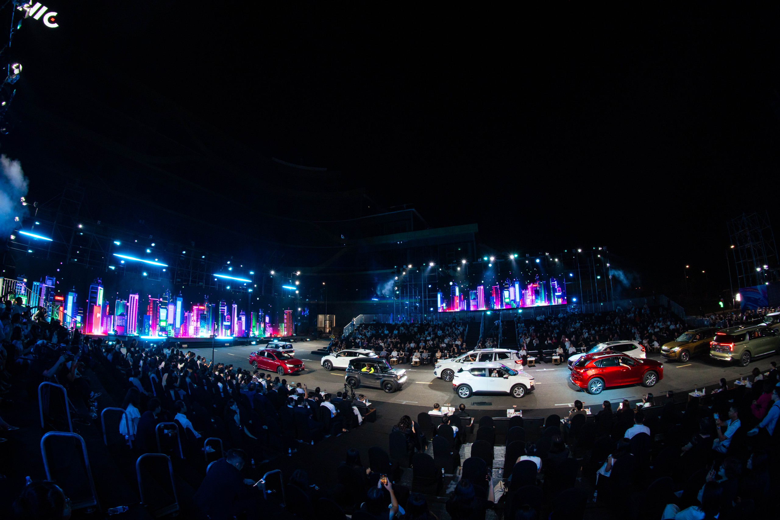 Những khoảnh khắc ấn tượng tại lễ trao giải Better Choice Awards 2025: Bữa tiệc thị giác đầy màu sắc của nghệ thuật và công nghệ- Ảnh 35. Những khoảnh khắc ấn tượng tại lễ trao giải Better Choice Awards 2025: Bữa tiệc thị giác đầy màu sắc của nghệ thuật và công nghệ- Ảnh 35.