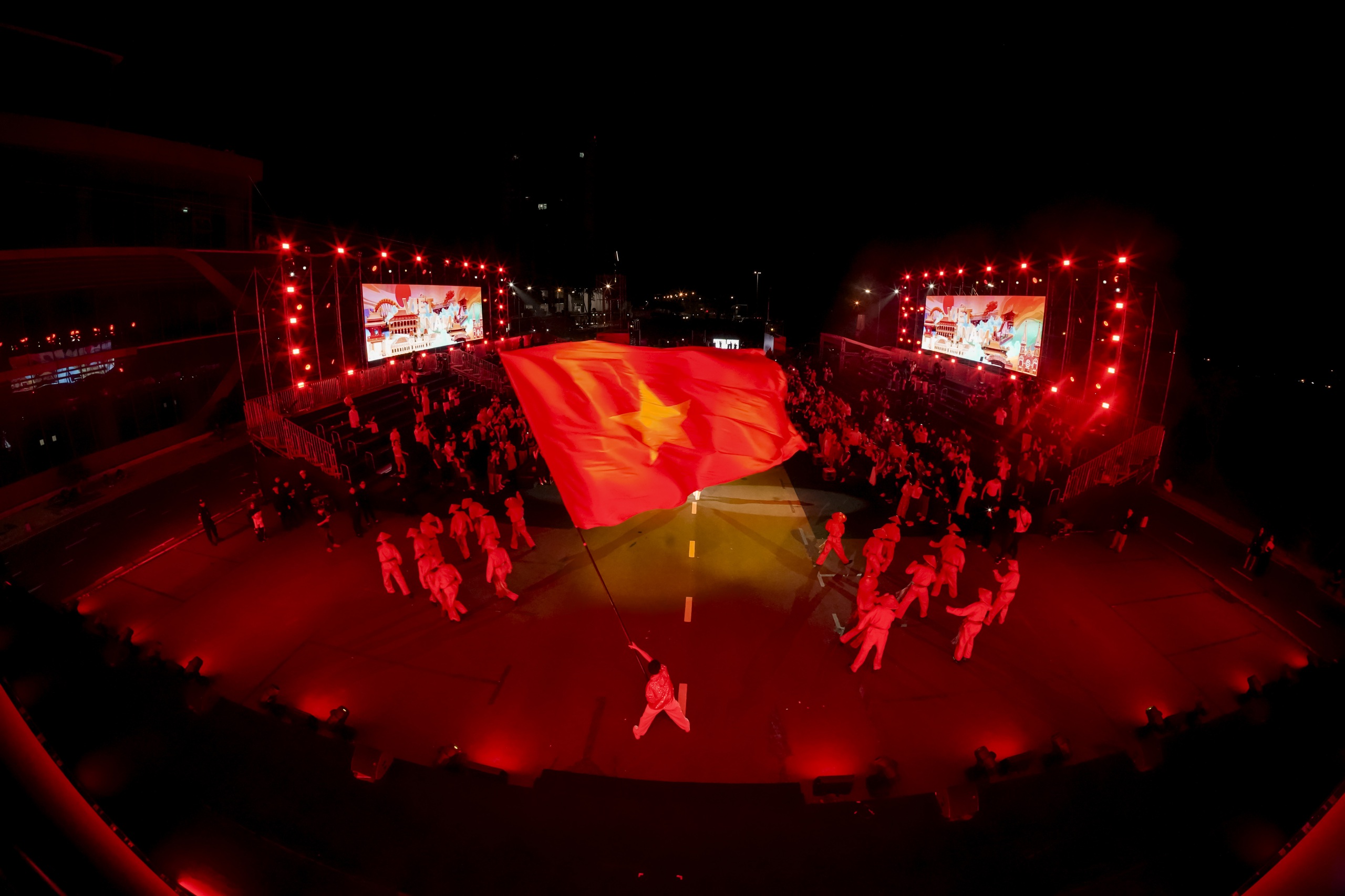 Những khoảnh khắc ấn tượng tại lễ trao giải Better Choice Awards 2025: Bữa tiệc thị giác đầy màu sắc của nghệ thuật và công nghệ- Ảnh 41. Những khoảnh khắc ấn tượng tại lễ trao giải Better Choice Awards 2025: Bữa tiệc thị giác đầy màu sắc của nghệ thuật và công nghệ- Ảnh 41.