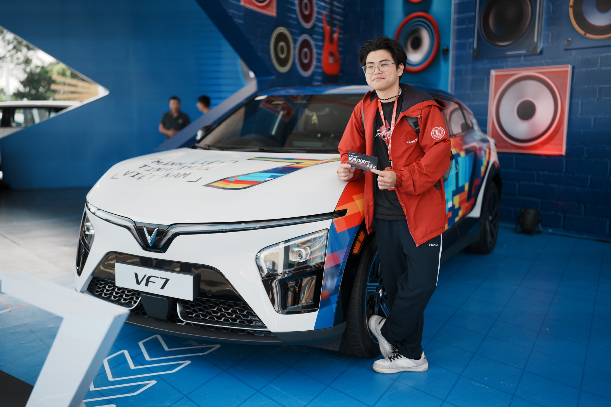 Triển lãm VIIE 2025: Hàng nghìn bạn trẻ đổ về khám phá công nghệ, trải nghiệm chuyển đổi xanh và tài chính số- Ảnh 9. Triển lãm VIIE 2025: Hàng nghìn bạn trẻ đổ về khám phá công nghệ, trải nghiệm chuyển đổi xanh và tài chính số- Ảnh 9.