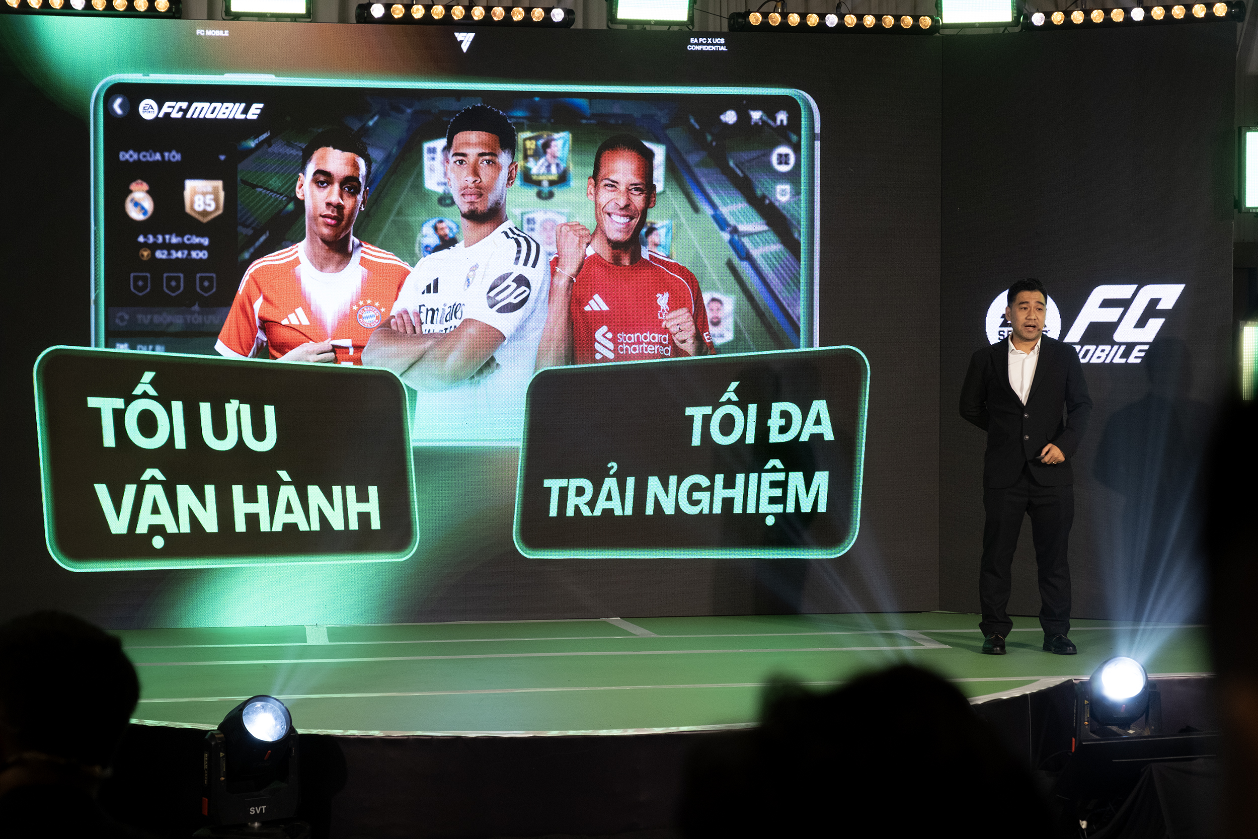 FC Mobile Việt Nam ra mắt hoành tráng: Văn Toàn đối đầu Văn Hậu trên sân cỏ "ảo" đầy lôi cuốn- Ảnh 4. FC Mobile Việt Nam ra mắt hoành tráng: Văn Toàn đối đầu Văn Hậu trên sân cỏ "ảo" đầy lôi cuốn- Ảnh 4.