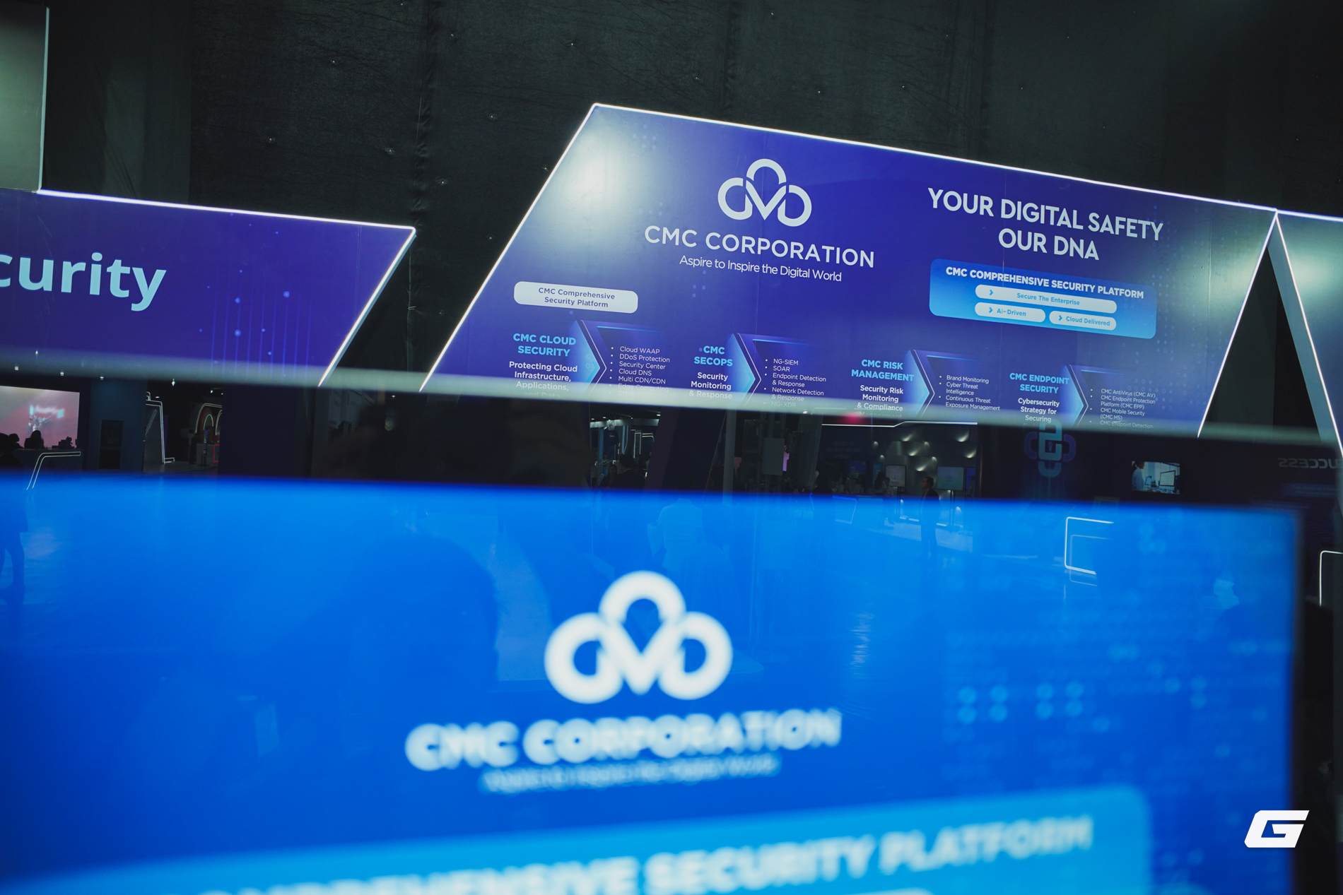 CMC Cyber Security mang "lá chắn số Make in Vietnam" tới triển lãm Công ước Hà Nội- Ảnh 1. CMC Cyber Security mang "lá chắn số Make in Vietnam" tới triển lãm Công ước Hà Nội- Ảnh 1.