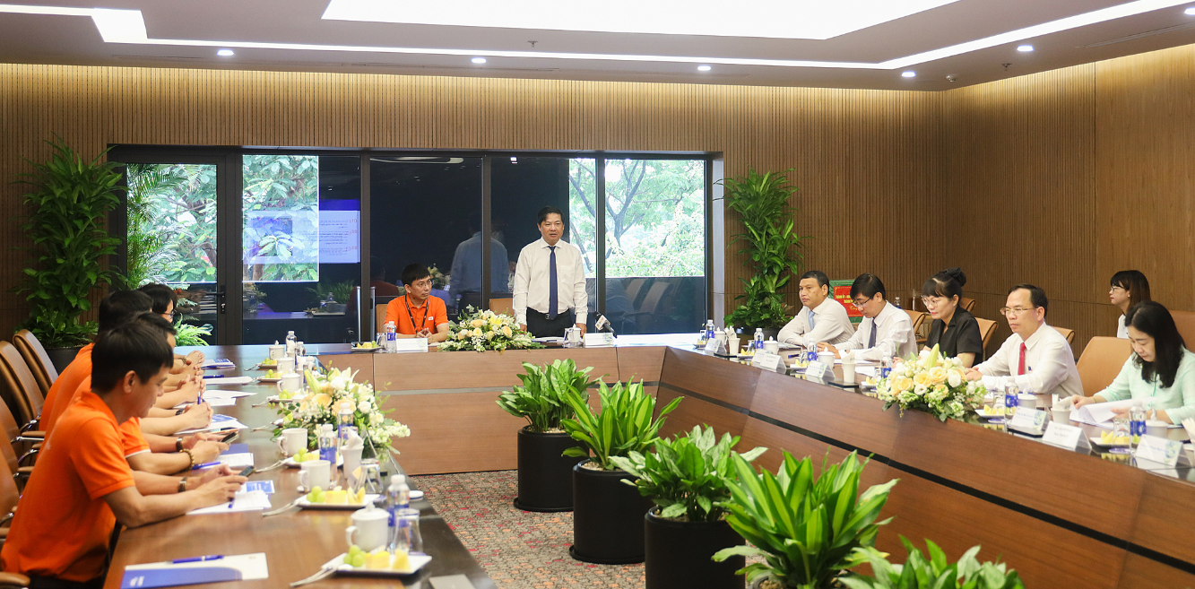 Bí thư Đà Nẵng khẳng định đồng hành cùng doanh nghiệp trẻ và công nghiệp bán dẫn- Ảnh 2.