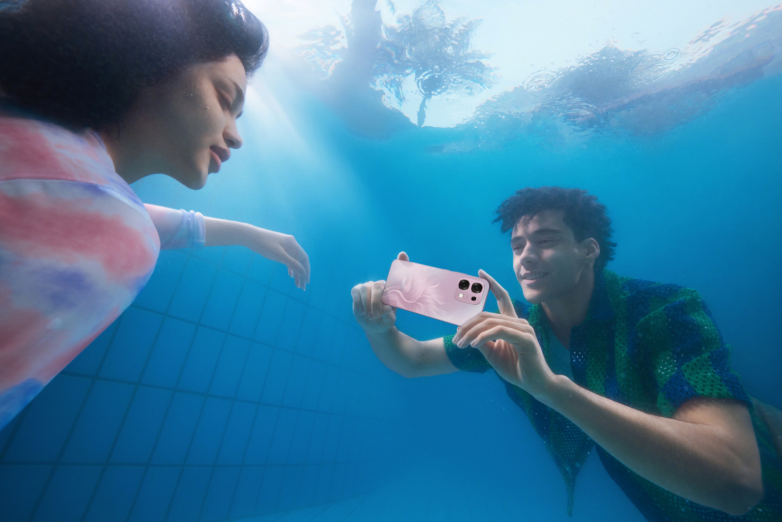 ip69-1760234901055357796559 Smartphone giá rẻ, pin dùng cả ngày - Ảnh 2.