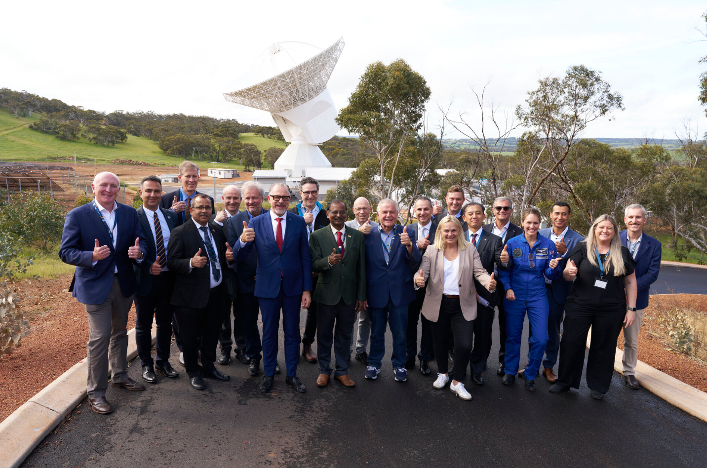 Cặp ăng-ten “siêu to khổng lồ” giúp khám phá những phần chưa biết của vũ trụ - Ảnh 5.