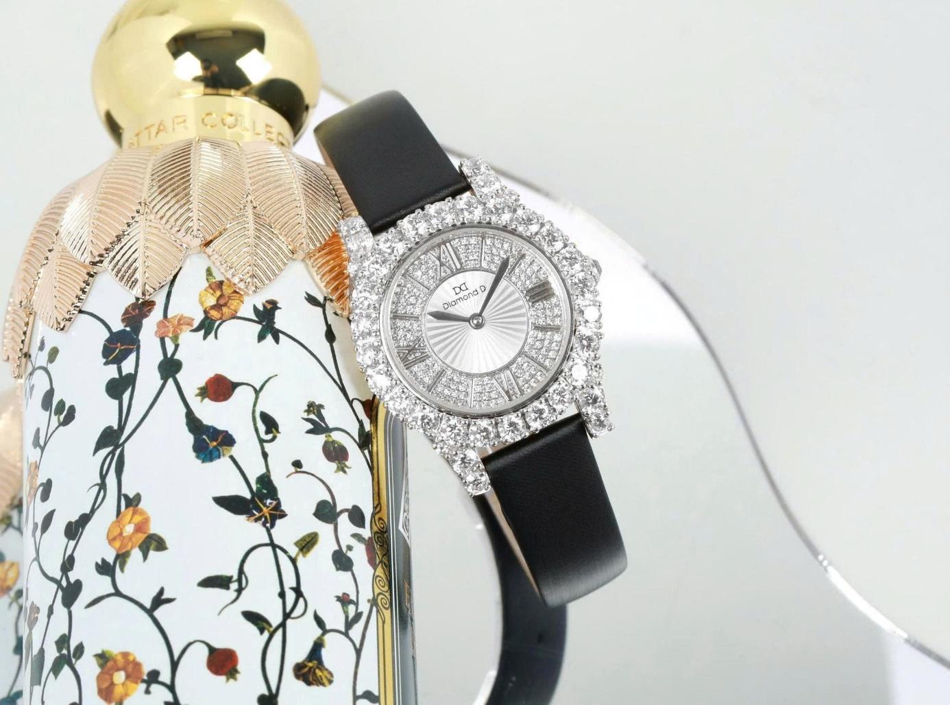 Ngày Phụ nữ Việt Nam 20/10: Đăng Quang Watch lan tỏa yêu thương qua món quà thời gian- Ảnh 3.