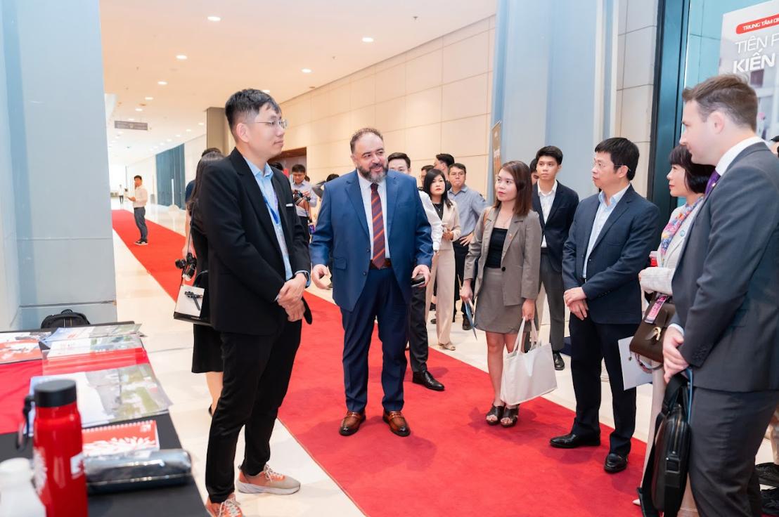 Trường Đại học Anh Quốc Việt Nam được vinh danh đơn vị ứng dụng AI xuất sắc- Ảnh 3.