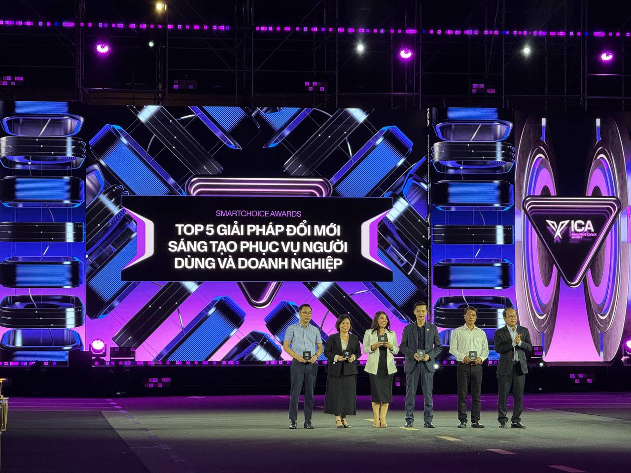 Top 5 Giải pháp Đổi mới Sáng tạo phục vụ Người dùng và Doanh nghiệp chính thức trình làng: đây là 5 cái tên xứng đáng- Ảnh 1. Top 5 Giải pháp Đổi mới Sáng tạo phục vụ Người dùng và Doanh nghiệp chính thức trình làng: đây là 5 cái tên xứng đáng- Ảnh 1.