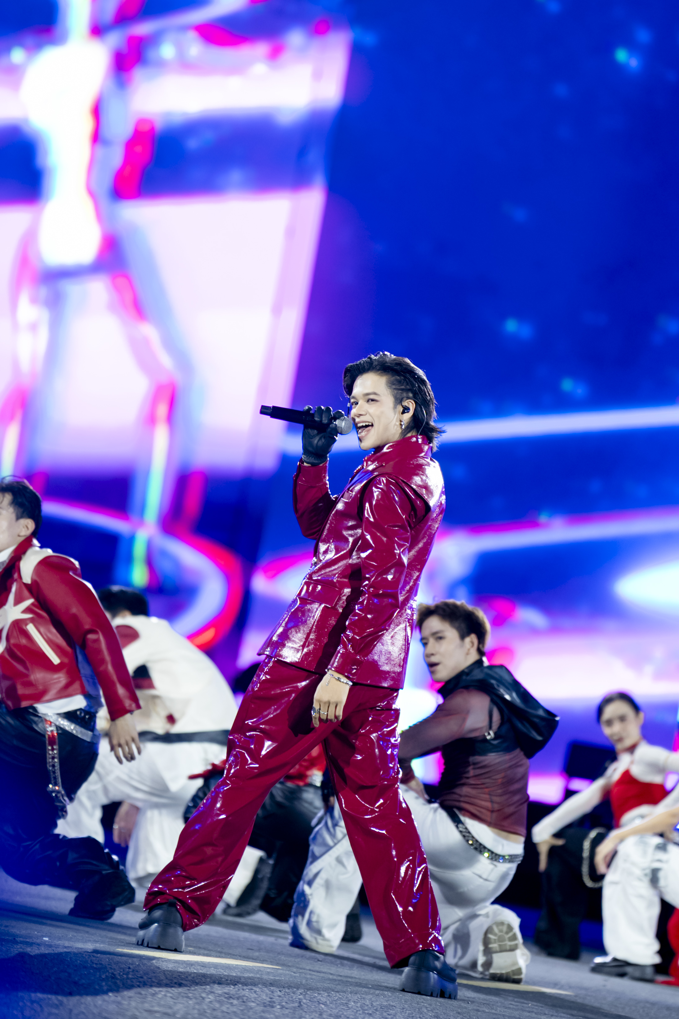 Những khoảnh khắc ấn tượng tại lễ trao giải Better Choice Awards 2025: Bữa tiệc thị giác đầy màu sắc của nghệ thuật và công nghệ- Ảnh 31. Những khoảnh khắc ấn tượng tại lễ trao giải Better Choice Awards 2025: Bữa tiệc thị giác đầy màu sắc của nghệ thuật và công nghệ- Ảnh 31.